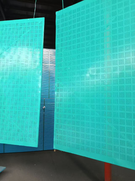 城建绿爬架网.jpg 城建绿爬架网.jpg